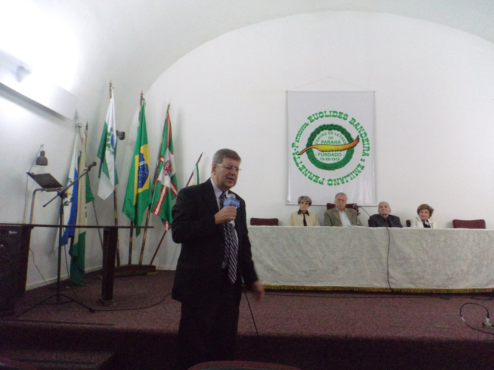 Flagrantes da palestra sobre Economia da Oralidade no Centro de Letras do Paraná